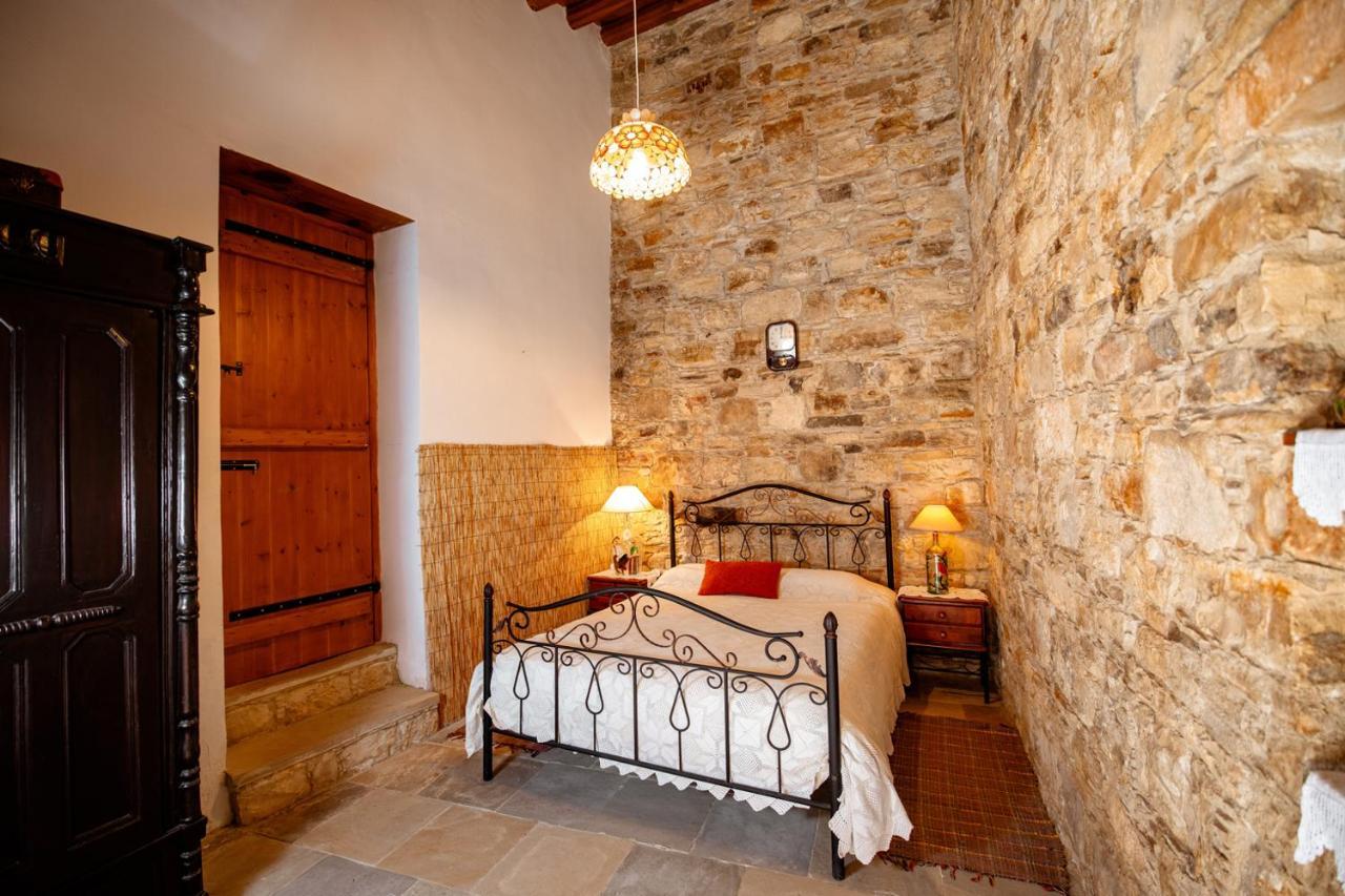 Constantias Stone Houses Лофу Екстериор снимка