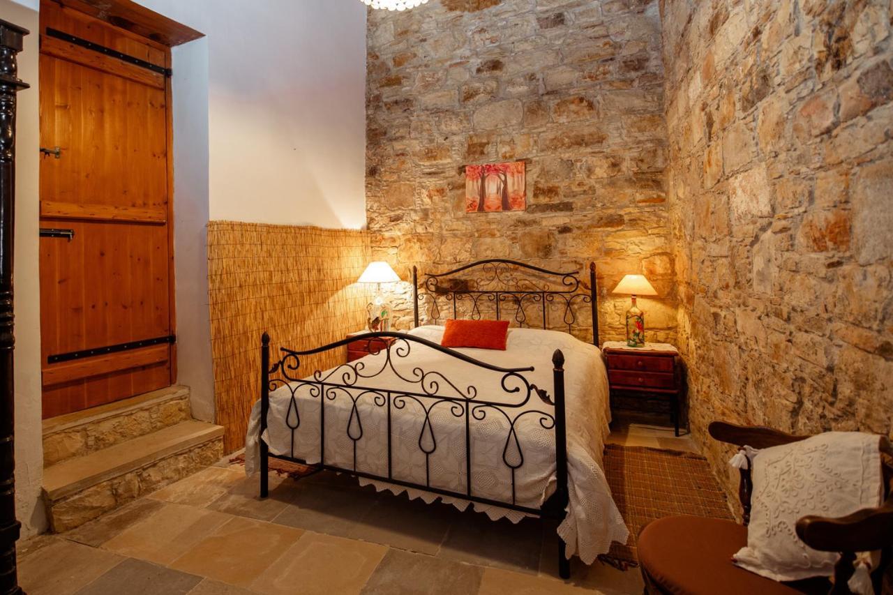 Constantias Stone Houses Лофу Екстериор снимка