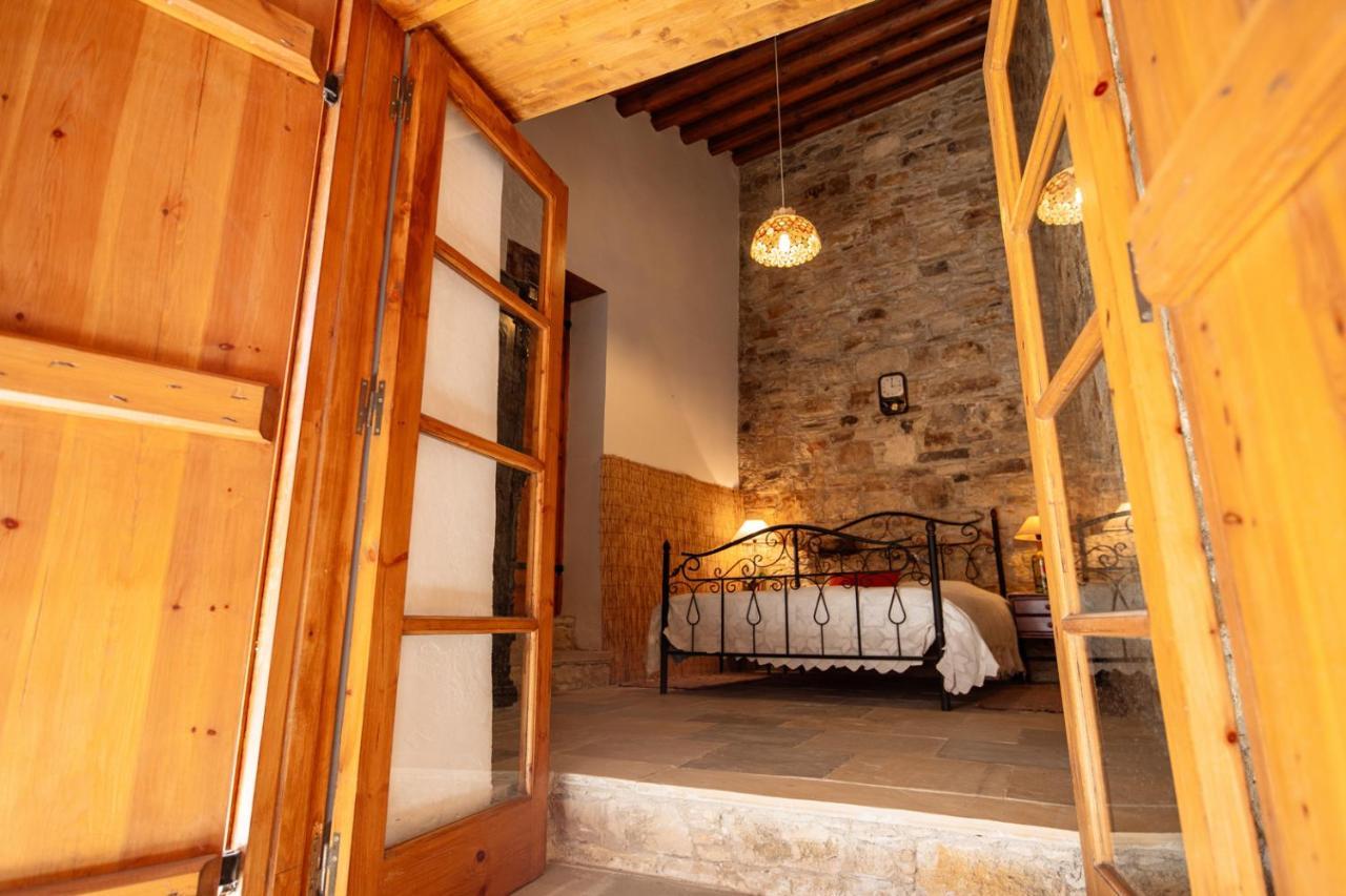 Constantias Stone Houses Лофу Екстериор снимка