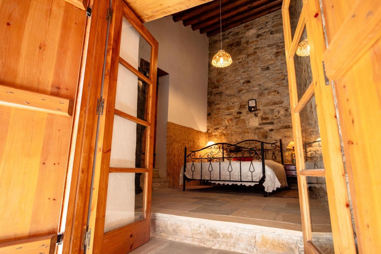 Constantias Stone Houses Лофу Екстериор снимка
